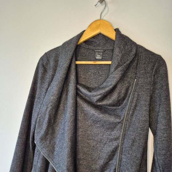 Club Monaco 100% Wool Grey Assymetric Zippered Wrap Sweater - Picture 11 of 14
